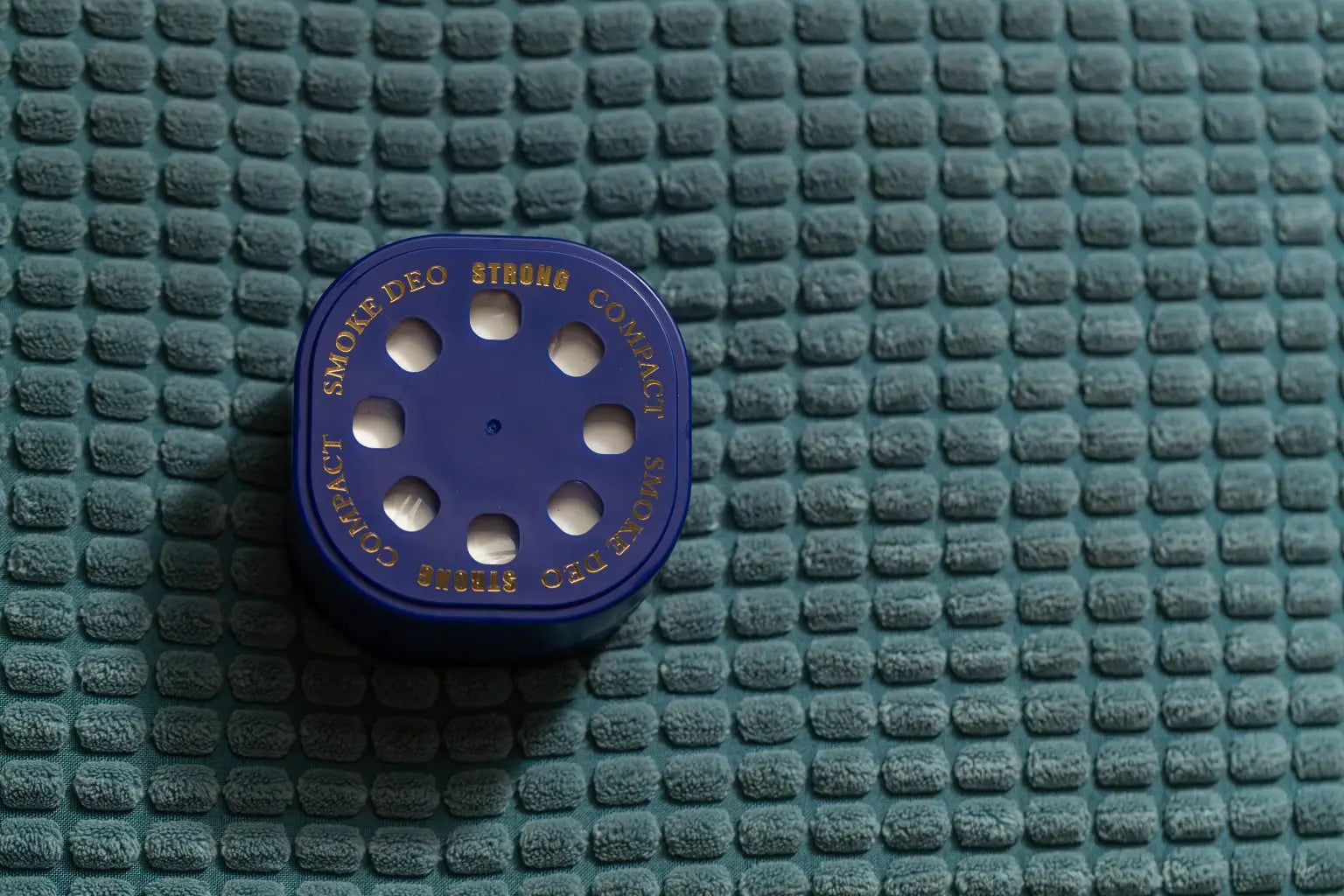 Smoke Deo Strong Compact